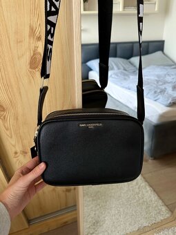 ČERNÁ CROSSBODY KABELKA KARL LAGERFELD - 3