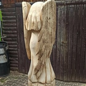 anděl motorovou pilou - 3