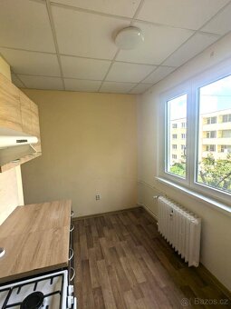 Pronájem bytu 2+1, M. Švabinského 618, Bílina - 3