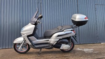 Yamaha Versity 300 - 3