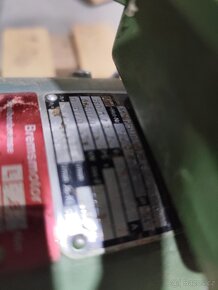 Elektromotor s převodovkou - 3