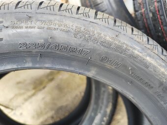 17"zánovní letní pneu Bridgestone 225/45/17 RFT 6000Kč/4ks - 3
