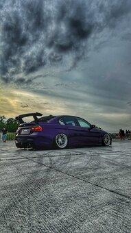 Bmw e90 330i airride - 3