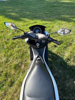 Yamaha n-max 125 - 3