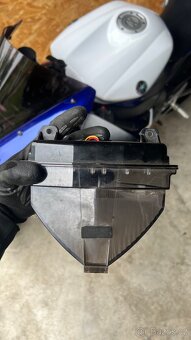 Zadní světlomet YAMAHA R1 RN12 2004 - 3