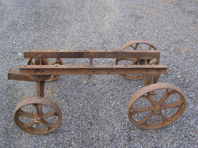 Prodám podvozek ke stabilnímu motoru Benz - 3