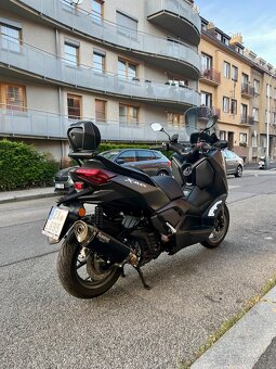 XMAX 125 / r.v. 07/2023 / odpočet DPH / 4.250 km - 3