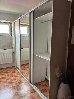 Vestavěná skříň - 3