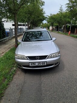 Prodám OPEL Vectra "B" r.v. 1999 - 3