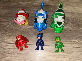 Prodám mix dětských figurek - 3