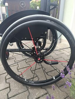 Odlehčený invalidní mechanický vozík - 3