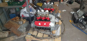 Karburátorový motor Porsche 2.2. Hydraulický napínač řetězu - 3