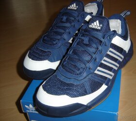 Adidas nové tenisky original na"sálové sporty" vel .9,5 - 3