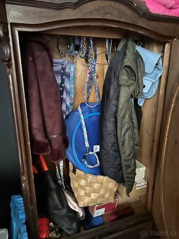 Stará dřevěná skříň / šatník – masiv, retro styl - 3