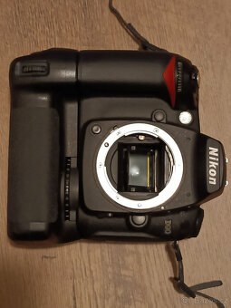 NIKON D90 s veškerým příslušenstvím - 3