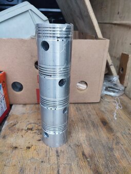 Piesty škoda 110l - 3