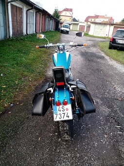 Suzuki Intruder 1400 VS - 3