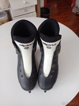 Prodám chlapecké brusle Alpina - 3