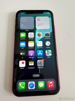 Apple iPhone XR Product Red 128GB - 3