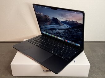 Macbook Air 13'' 2022 / M2 / 16GB / 512GB SSD / Midnight - 3