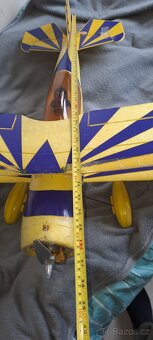 Žlutý dvouplošník RC - 3