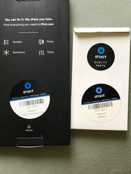 iPhone X iFixit baterie a LCD displej - 3