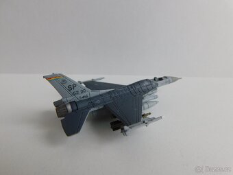 F-16C Fighting Falcon - 3