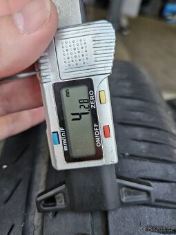 4x letni pneu 235/45/18, Pirelli, Continental - 3