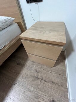 Postel ikea + noční stolky - 3