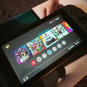 Nintendo Switch + příslušenství - 3