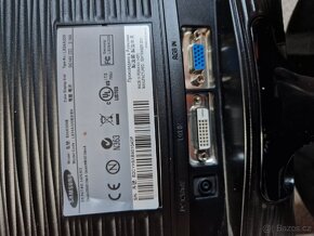 PC sestava HP + 2x monitor Samsung - 3