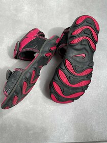 Sandálky Nike vel.31 - 3