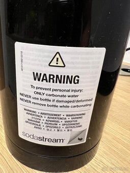 Výrobník perlivé vody Soda Stream - 3