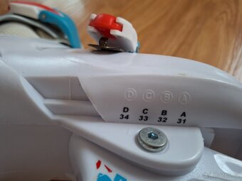 Dívčí brusle vel.31-34 - 3