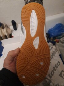 Nové dámské boty LOTTO. 390 kč. - 3