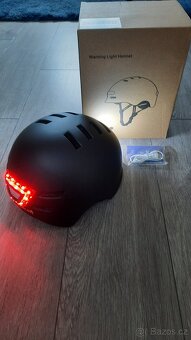 Cyklisticka Helma se světlem - 3