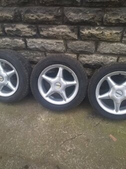 Prodám  sadu Alu kol 4x disků Centra - 3