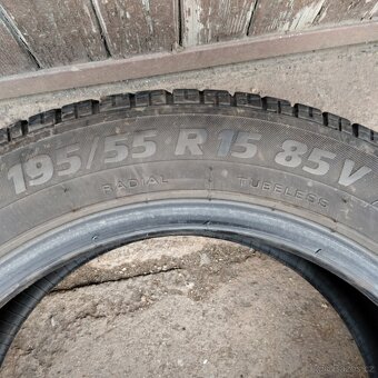 Pneu 195/55/15 - 3
