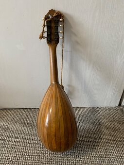 Mandolína - 3