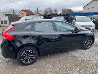 Volvo V40 2.0i T2 90kw - 3