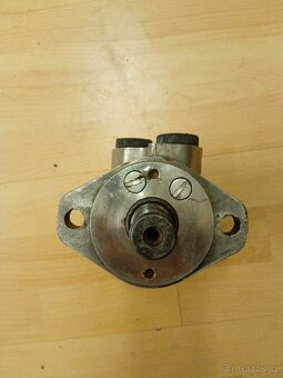 Hydromotor na díly,cena dílů,složené - 3