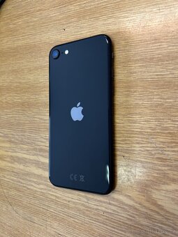 iPhone SE 2020 128GB Black - 3