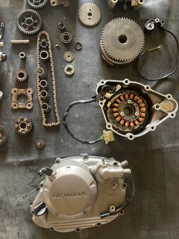 Díly motoru Honda CBR 125 - 3