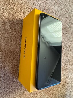 Mobilní telefon Realme 8i - 3
