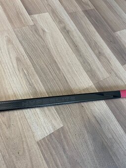Nabízím k prodeji hokejku Bauer Vapor - 3