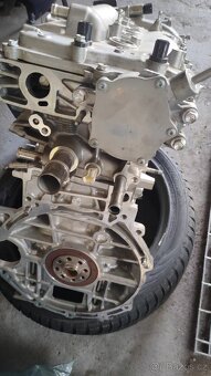 Toyota motor 1ZR - 3