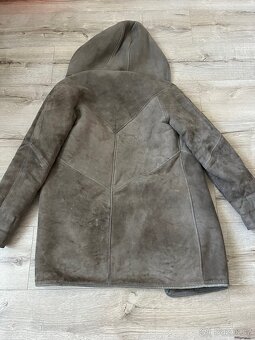 Dámský shearling kabát s kapucí – Penelope - 3