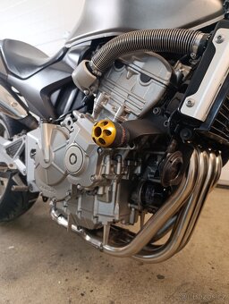 Honda Hornet 600 - 3