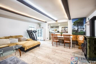 Prodej rodinného domu 250 m2, pozemek 1206 m2 - 3