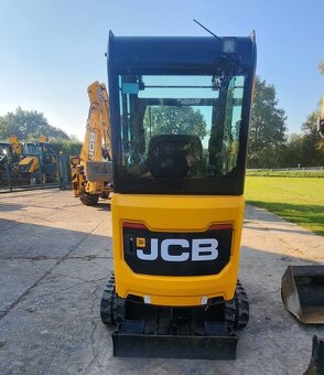 Demonstrační JCB 19C 220mth, hydraulická svahovka - 3